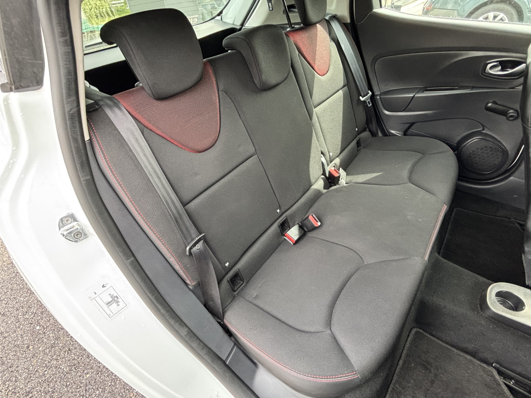 Renault Clio — 13