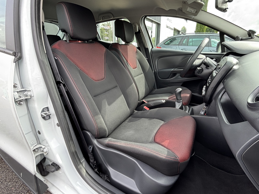 Renault Clio — 11