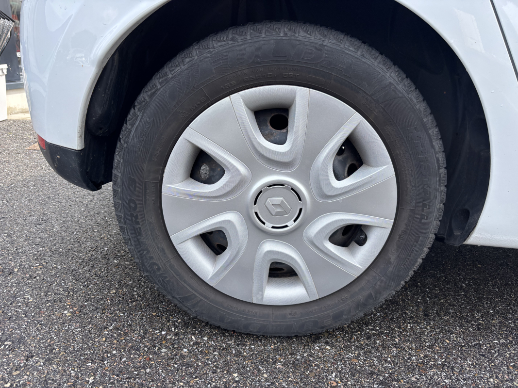 Renault Clio — 28