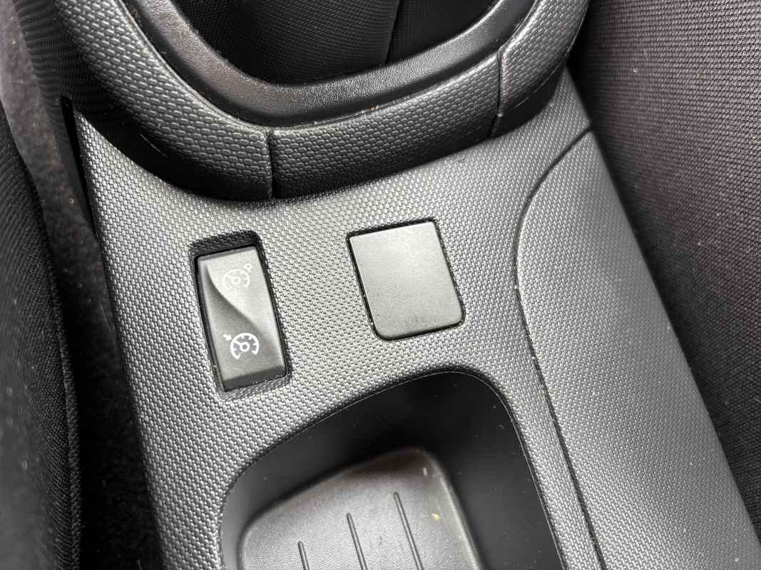 Renault Clio — 19
