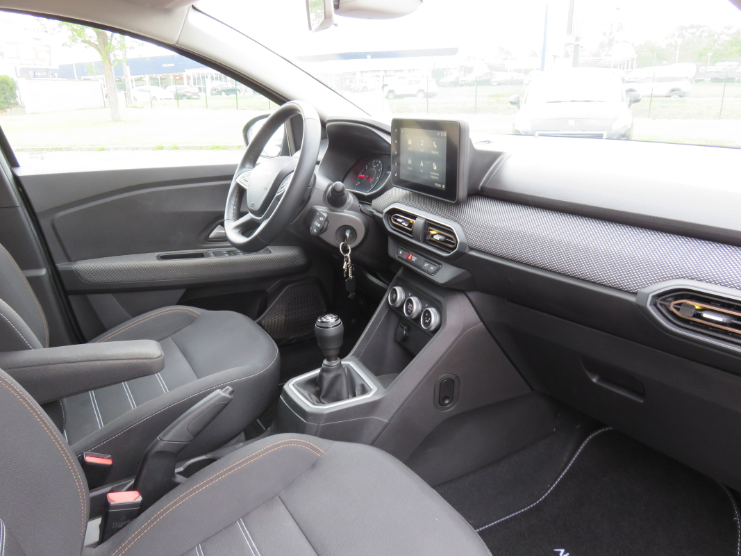 Dacia Sandero — 15