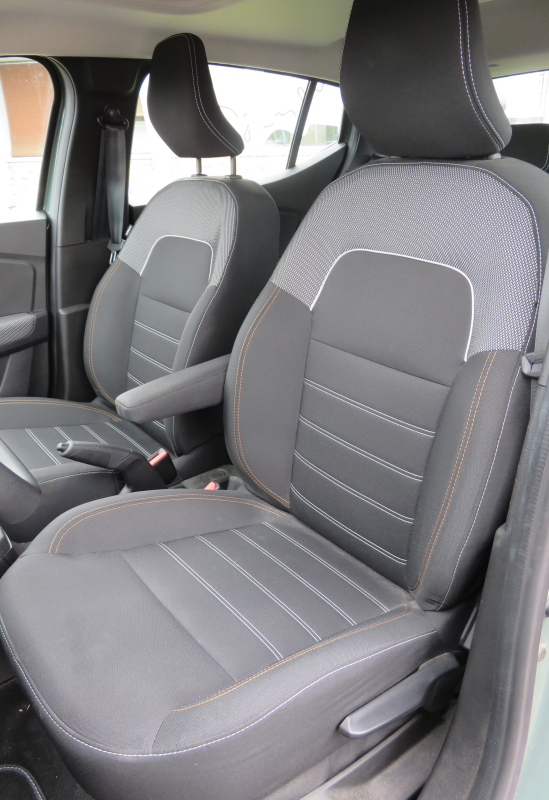 Dacia Sandero — 12