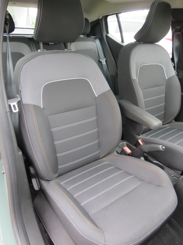 Dacia Sandero — 16