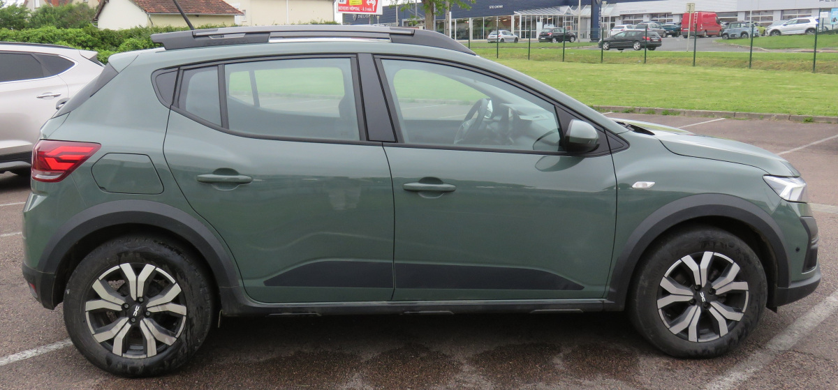 Dacia Sandero — 4