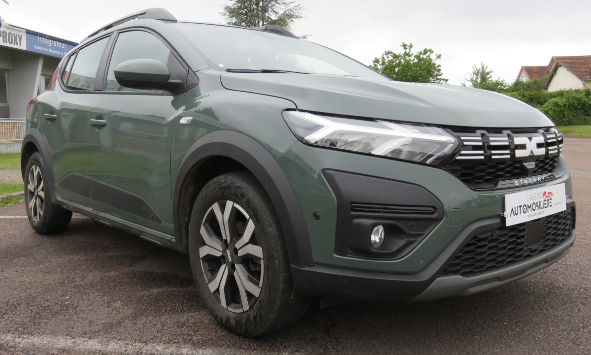 Dacia Sandero — 3
