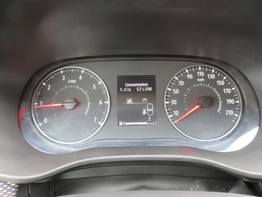 Dacia Sandero — 23