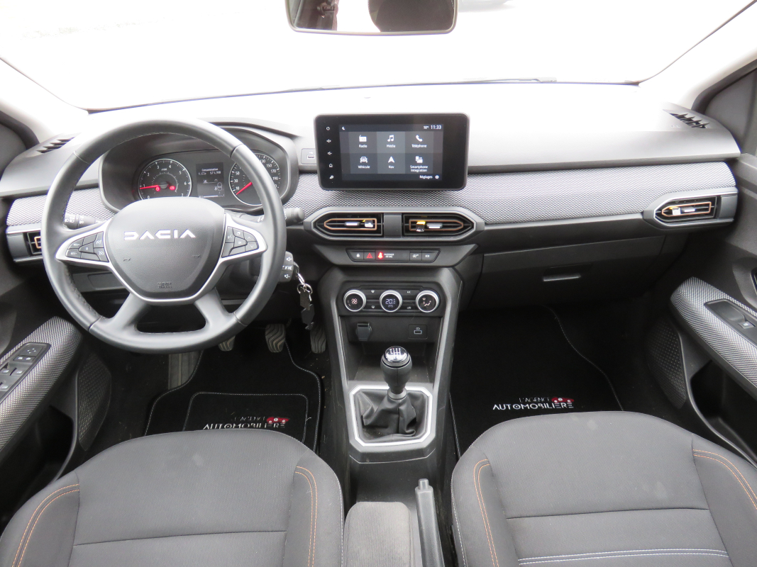 Dacia Sandero — 11