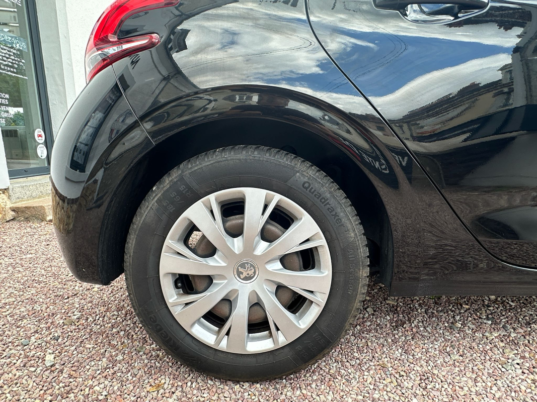 Peugeot 208 — 26