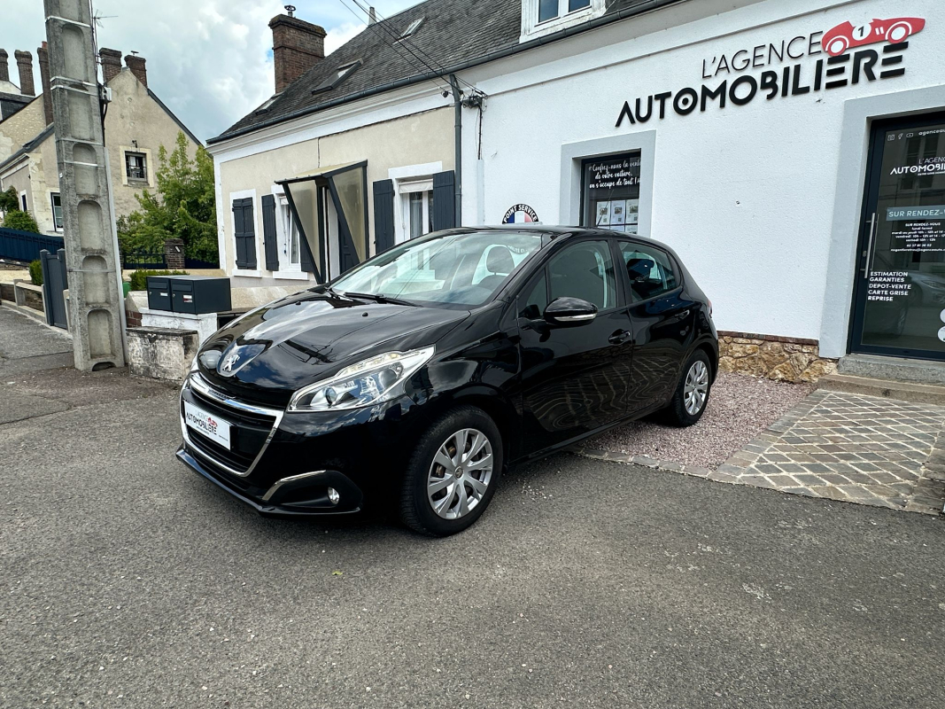 Peugeot 208 — 3