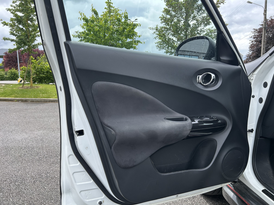 Nissan Juke — 12