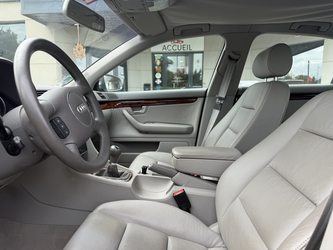 Audi A4 — 12