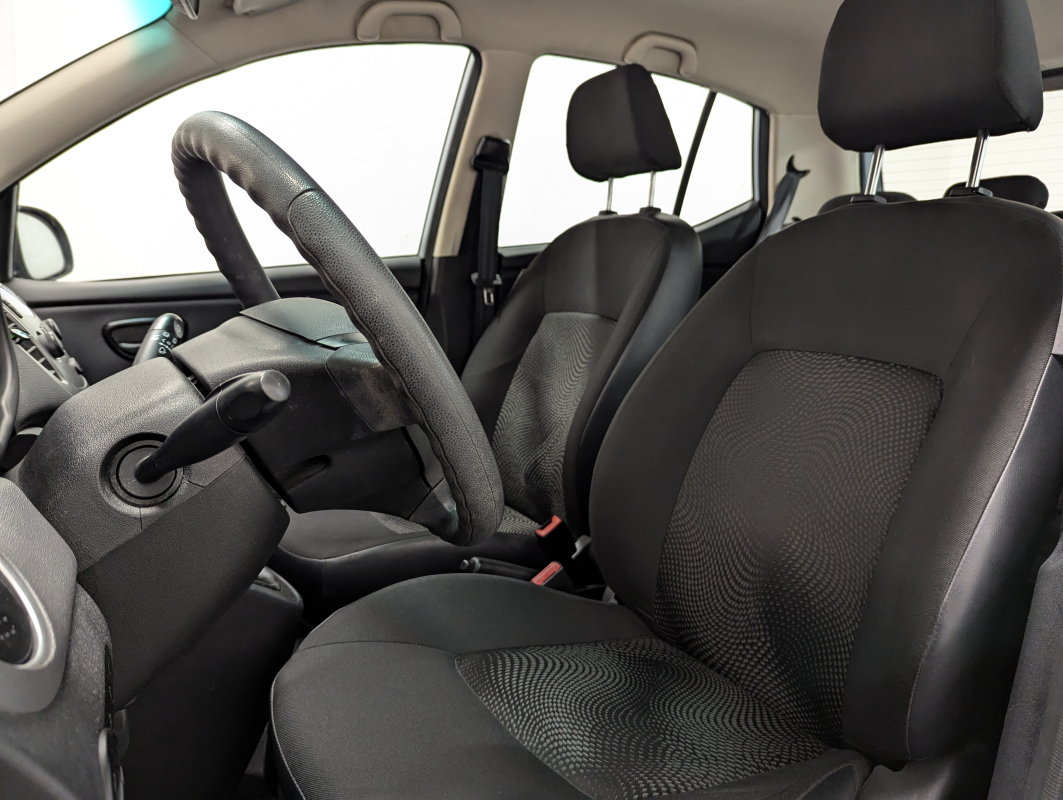 Hyundai I10 — 12