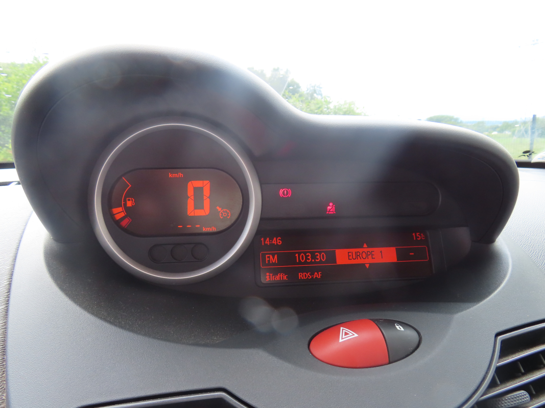 Renault Twingo — 11