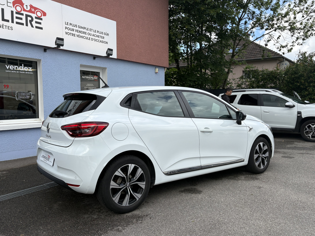 Renault Clio — 6