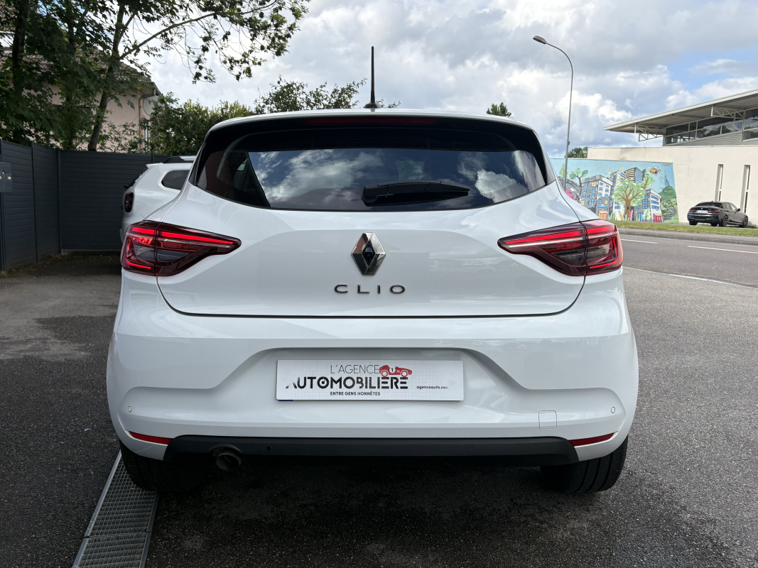 Renault Clio — 5