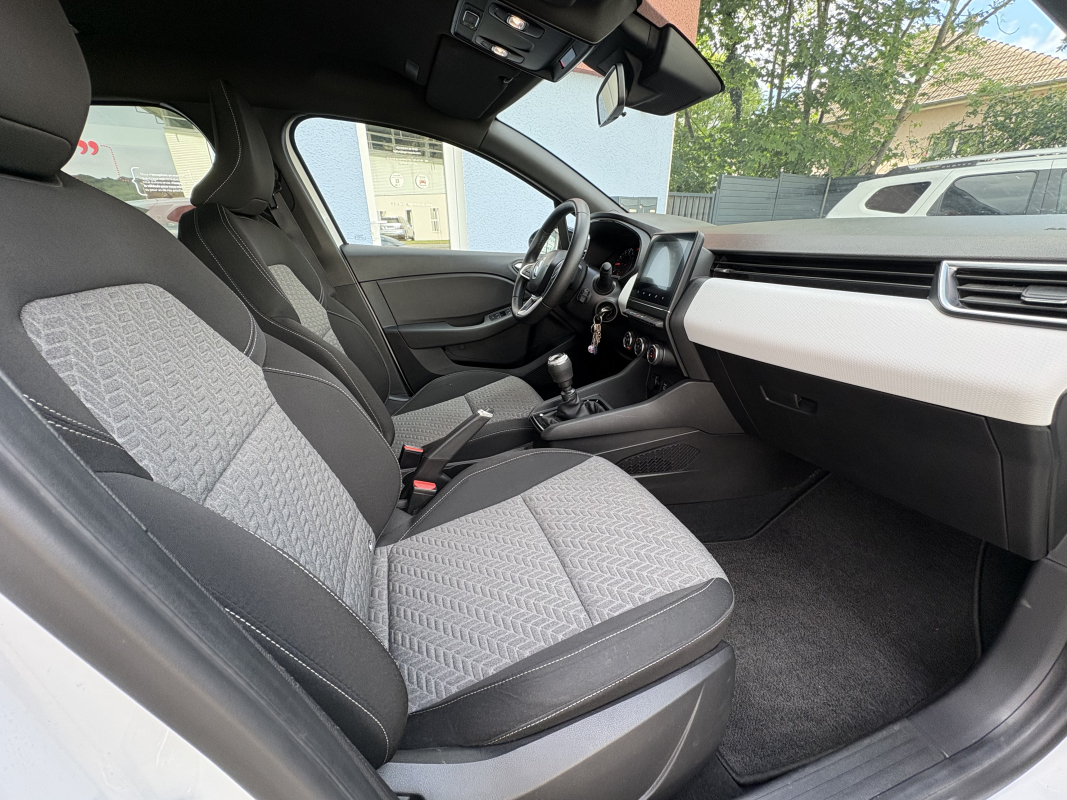 Renault Clio — 13