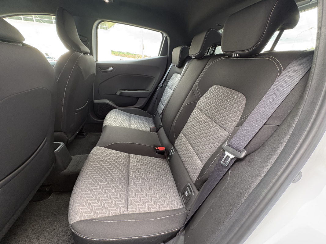 Renault Clio — 14