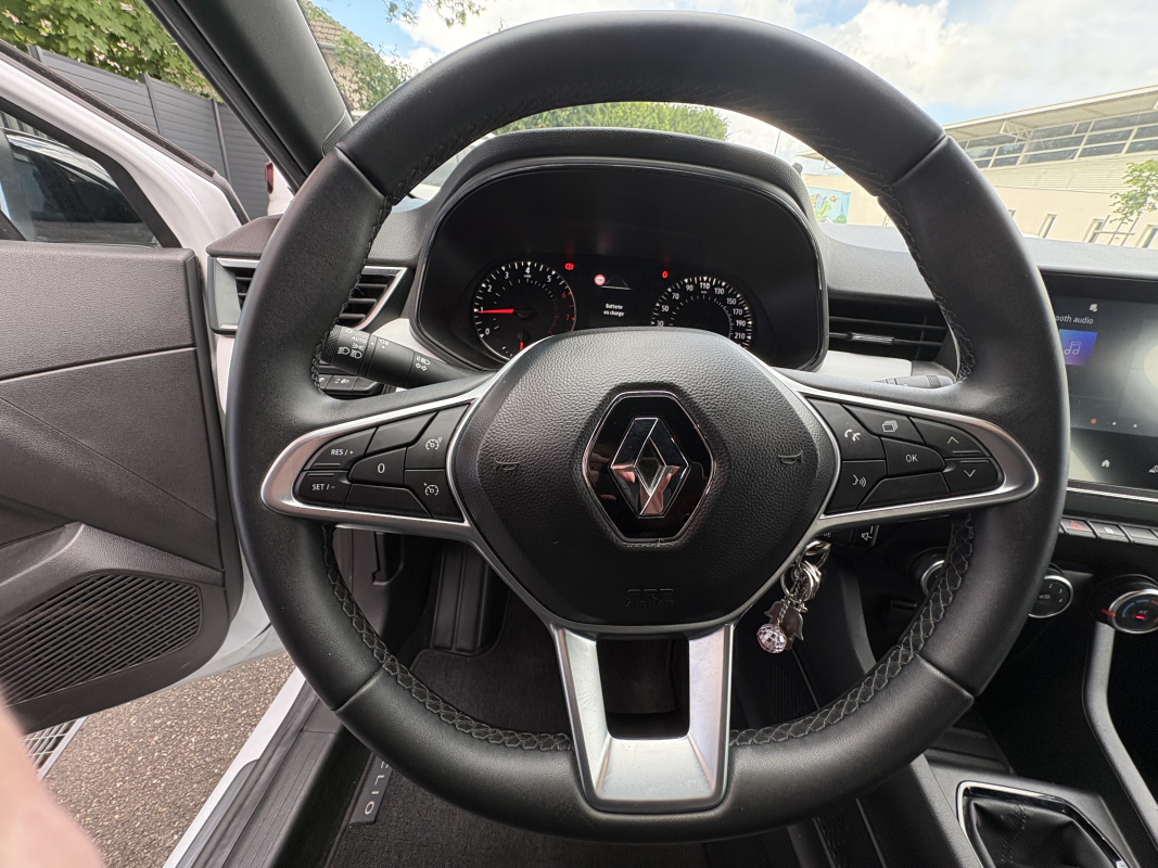 Renault Clio — 19
