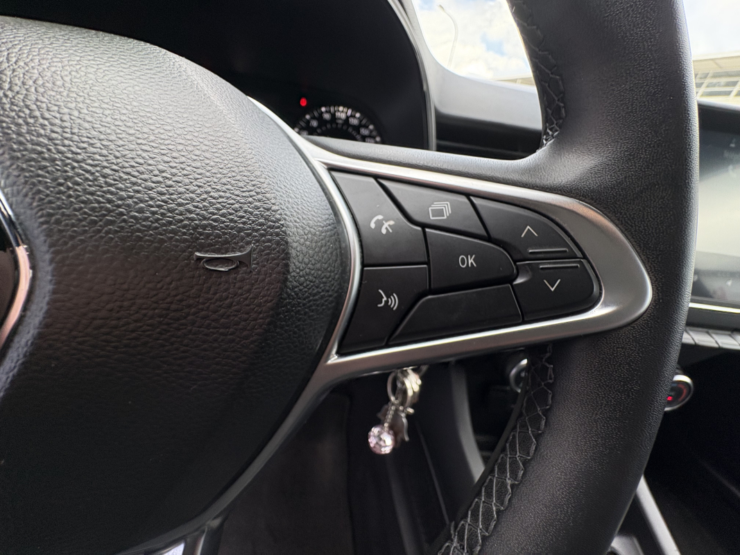 Renault Clio — 21