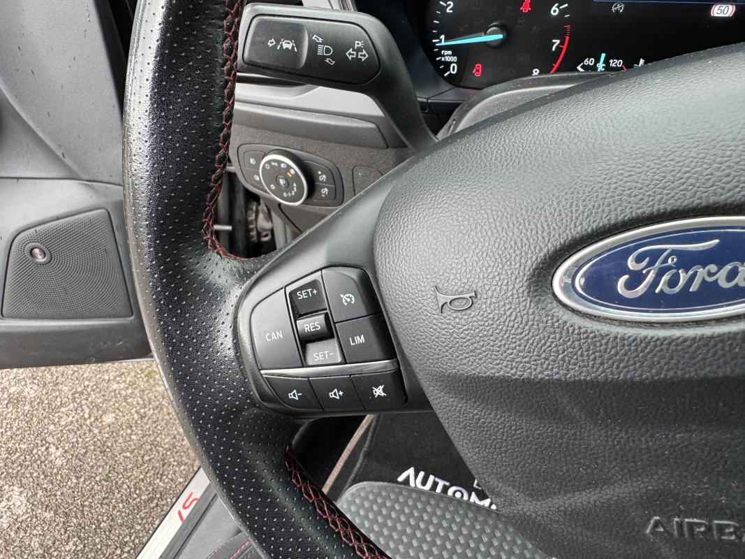 Ford Focus — 11