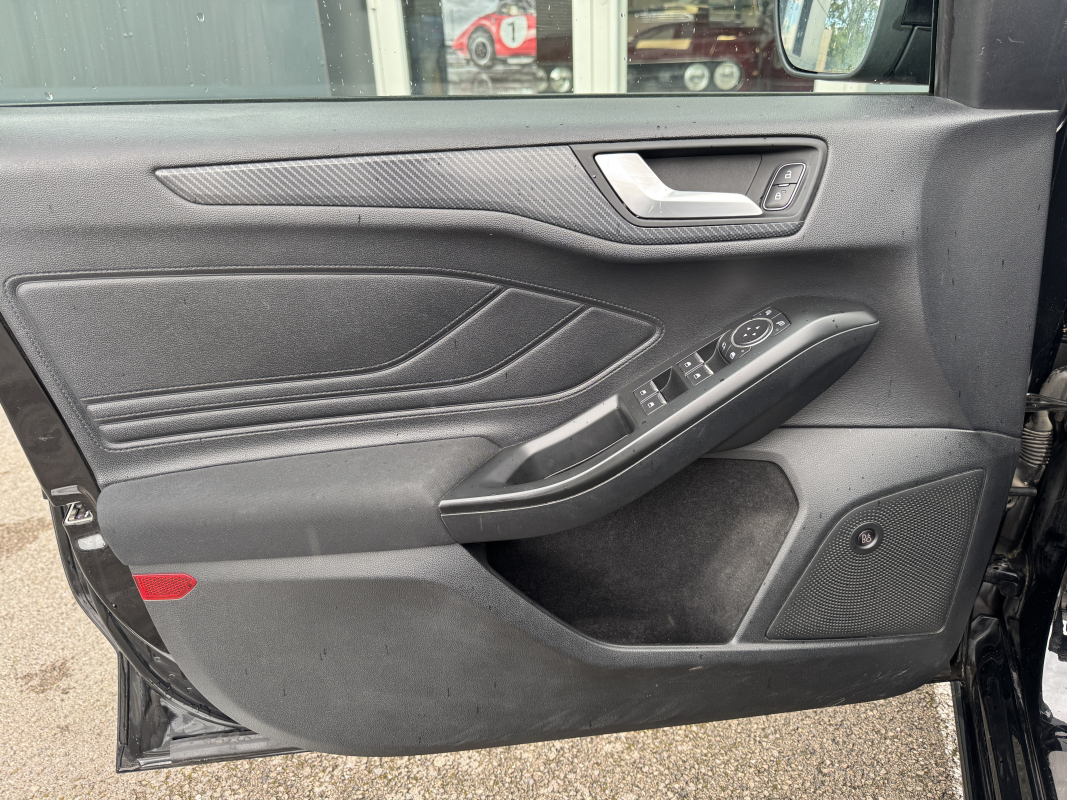 Ford Focus — 32