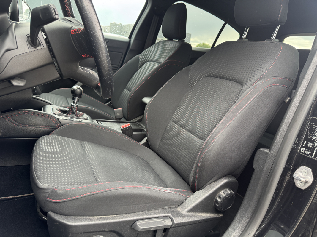 Ford Focus — 8