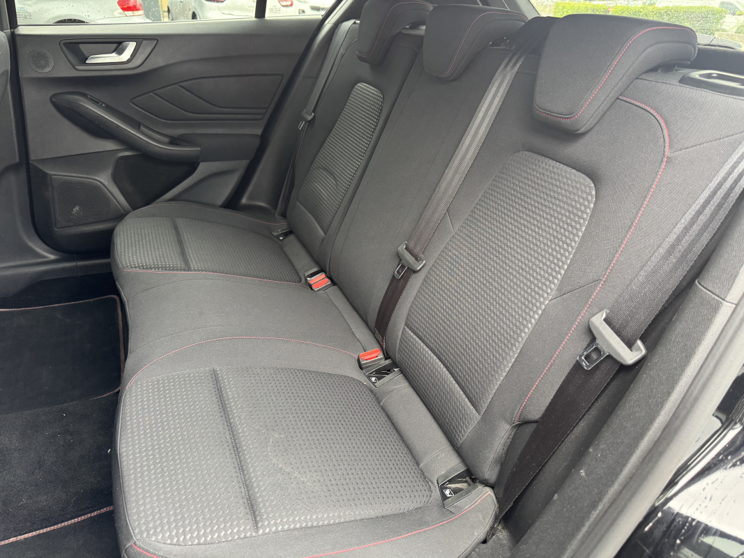 Ford Focus — 18