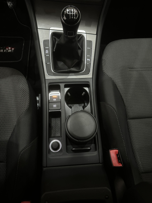 Volkswagen Golf — 36