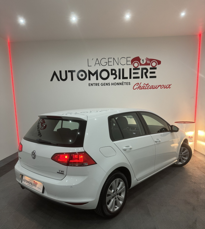 Volkswagen Golf — 5
