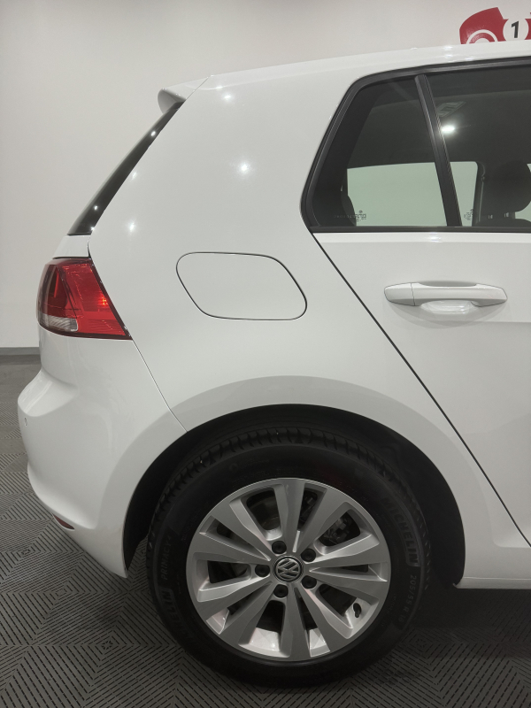 Volkswagen Golf — 21