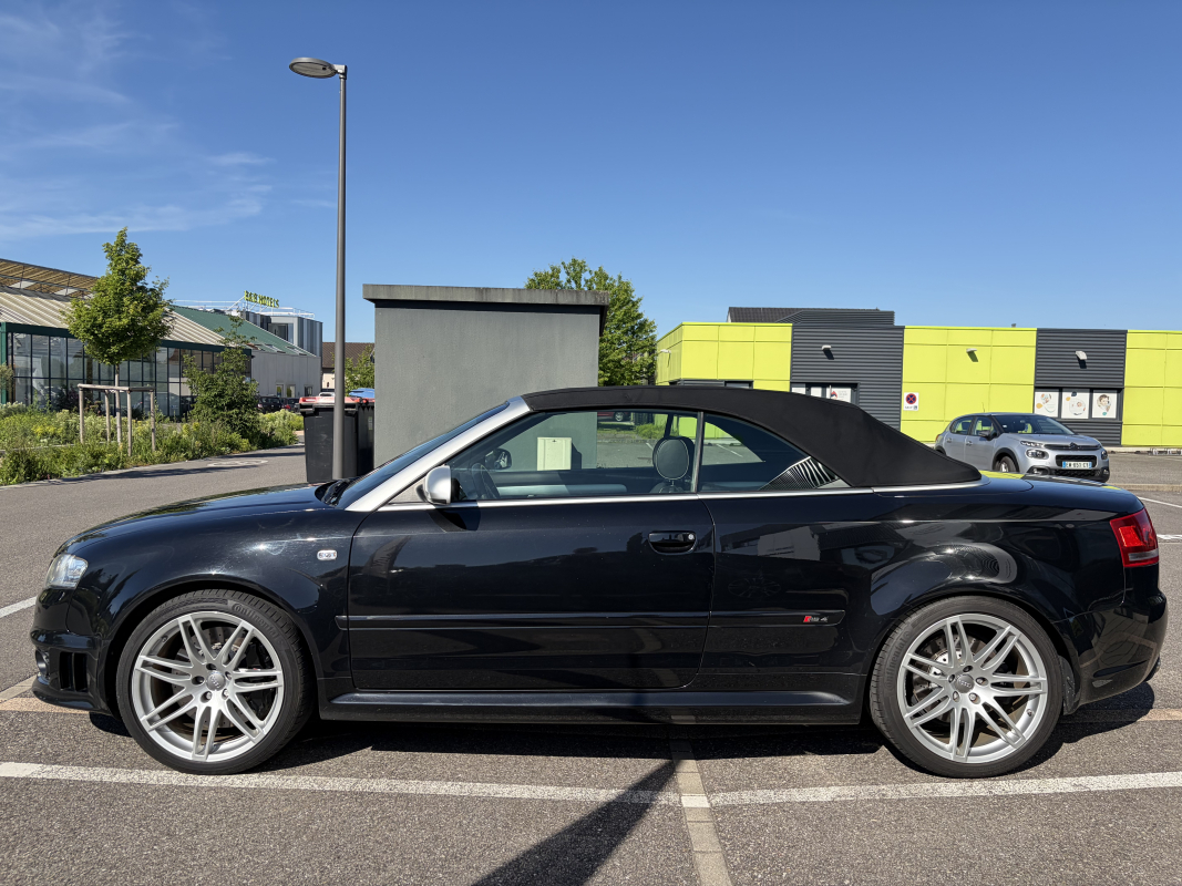 Audi RS4 — 33