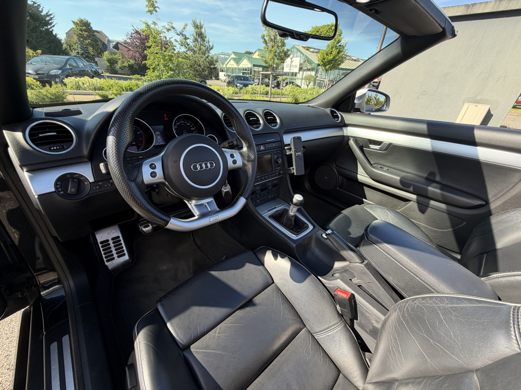 Audi RS4 — 12