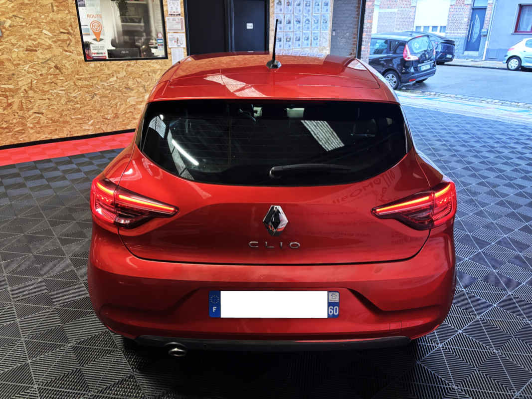 Renault Clio — 6