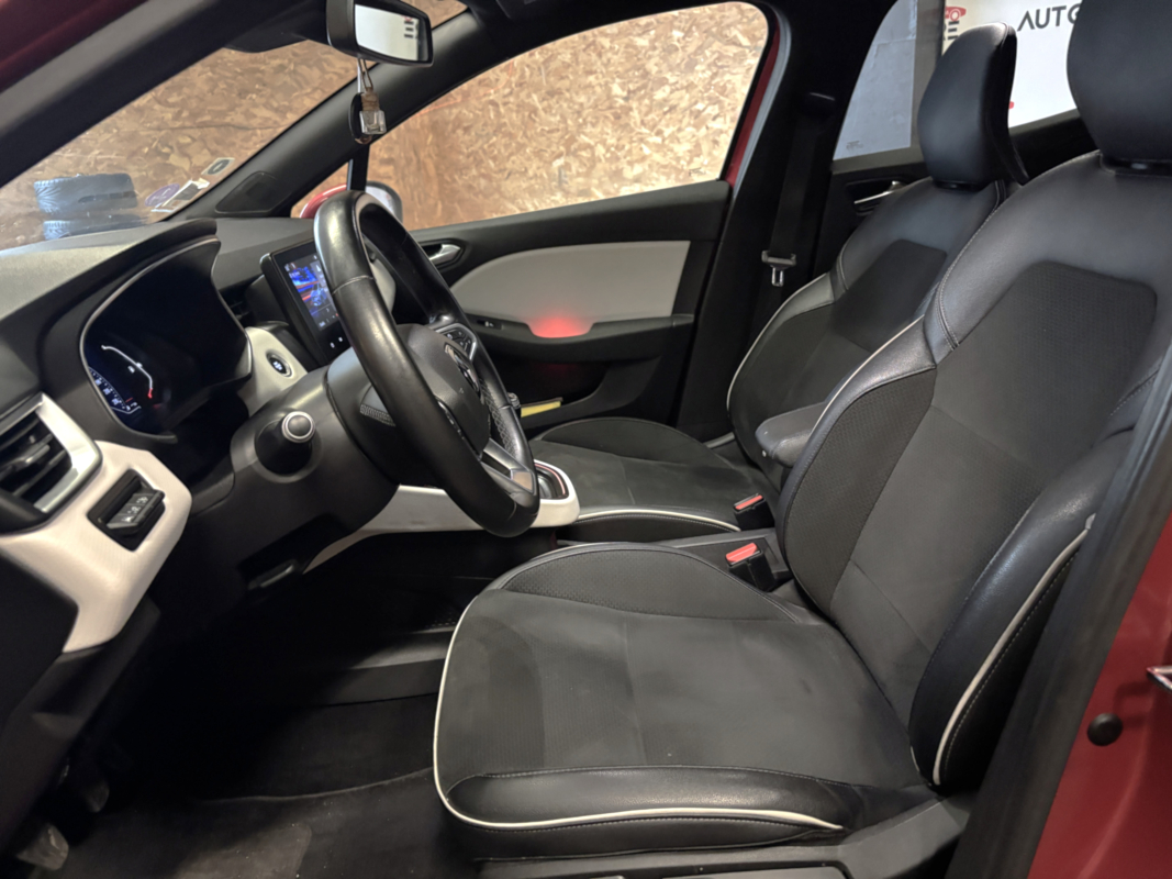 Renault Clio — 12