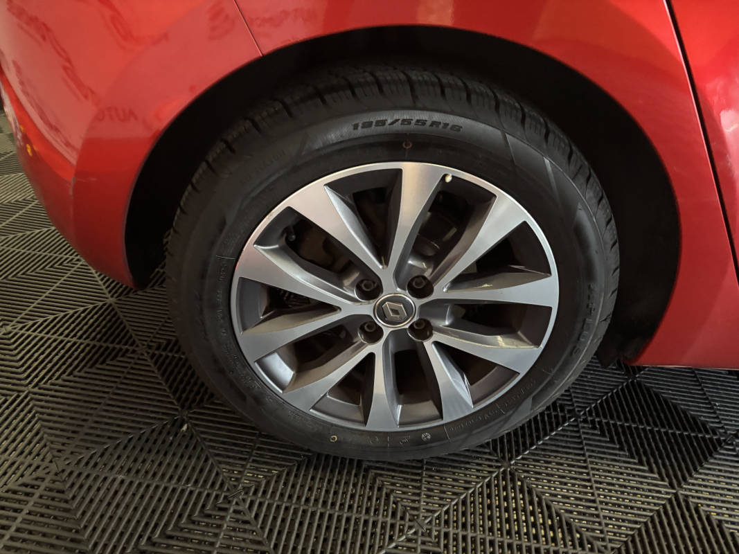 Renault Clio — 26