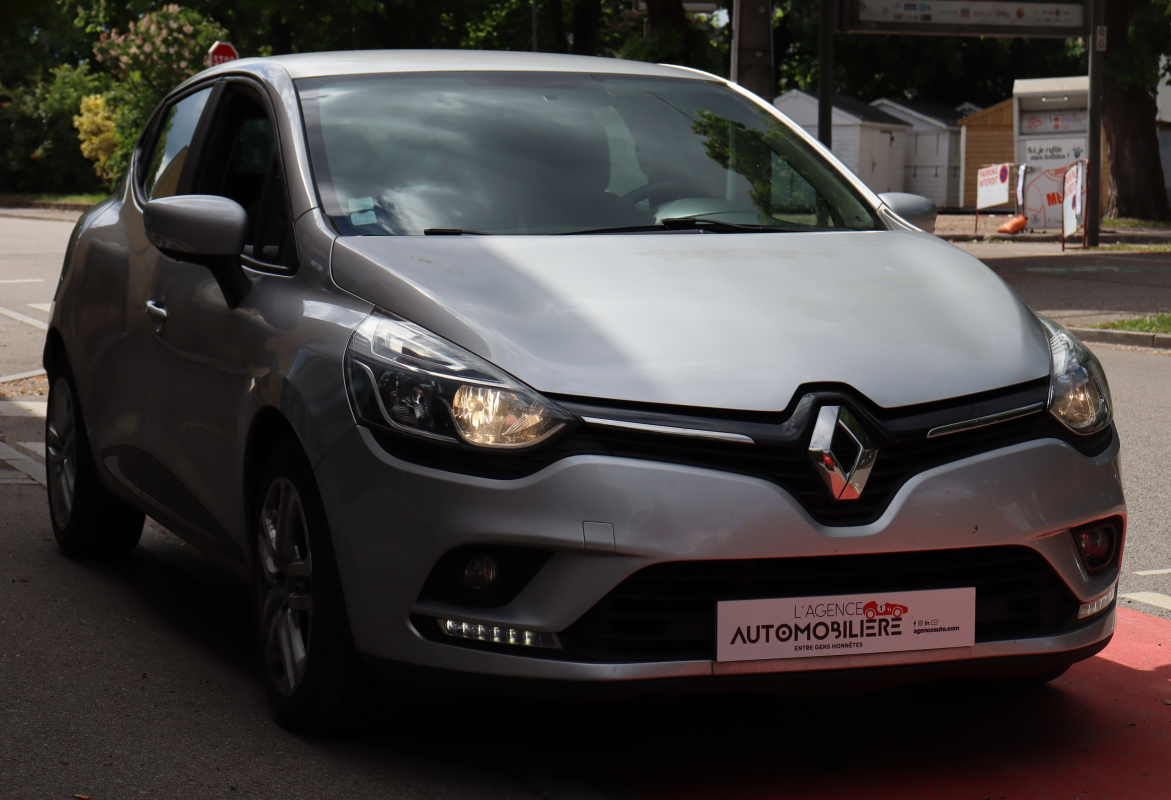 Renault Clio — 6