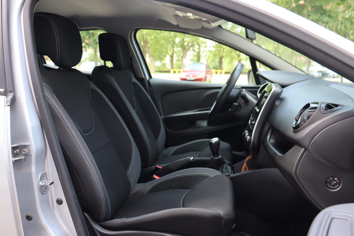 Renault Clio — 12