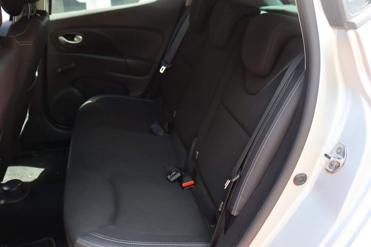 Renault Clio — 25