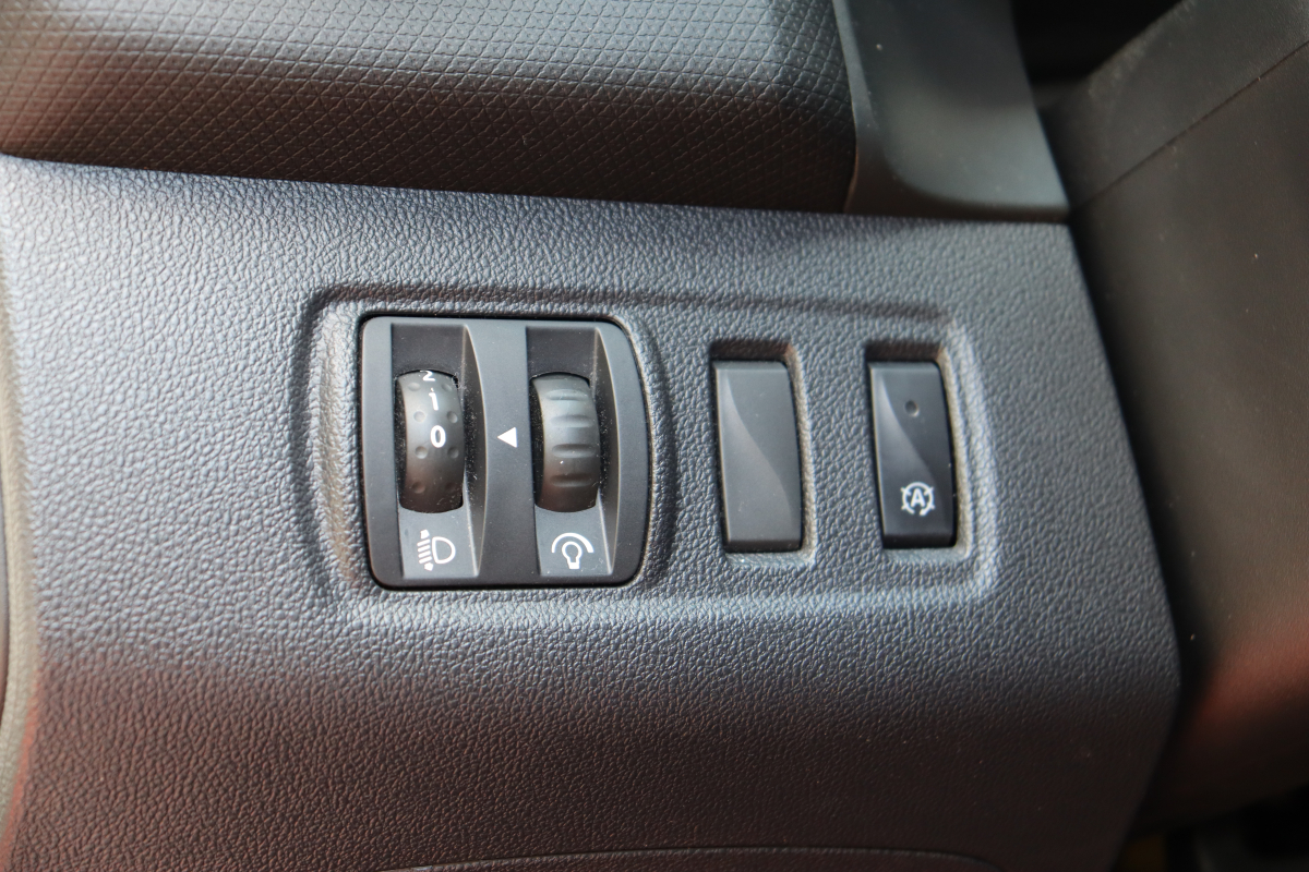 Renault Clio — 16