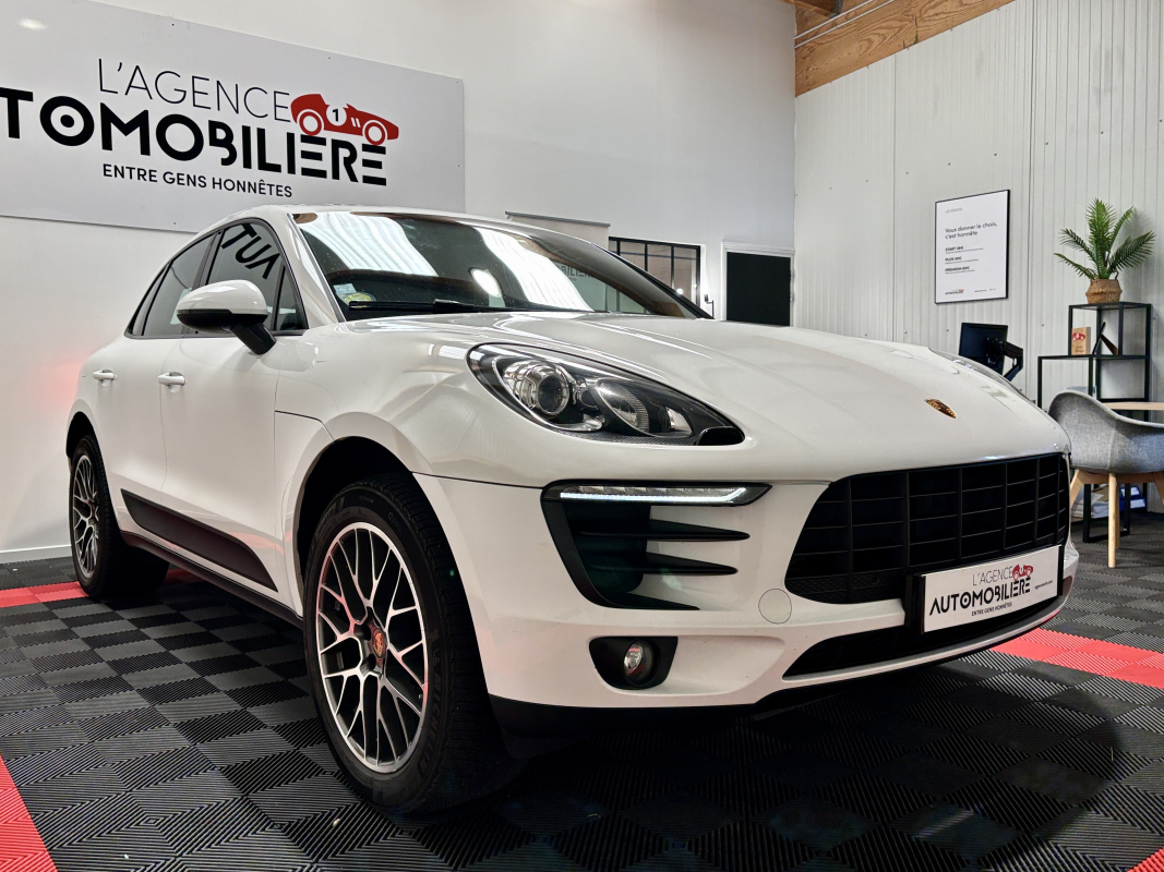 Porsche Macan — 3