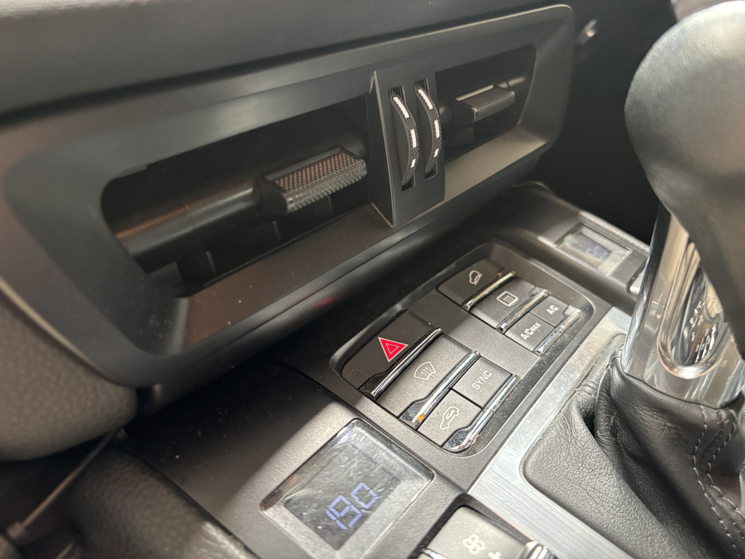 Porsche Macan — 22