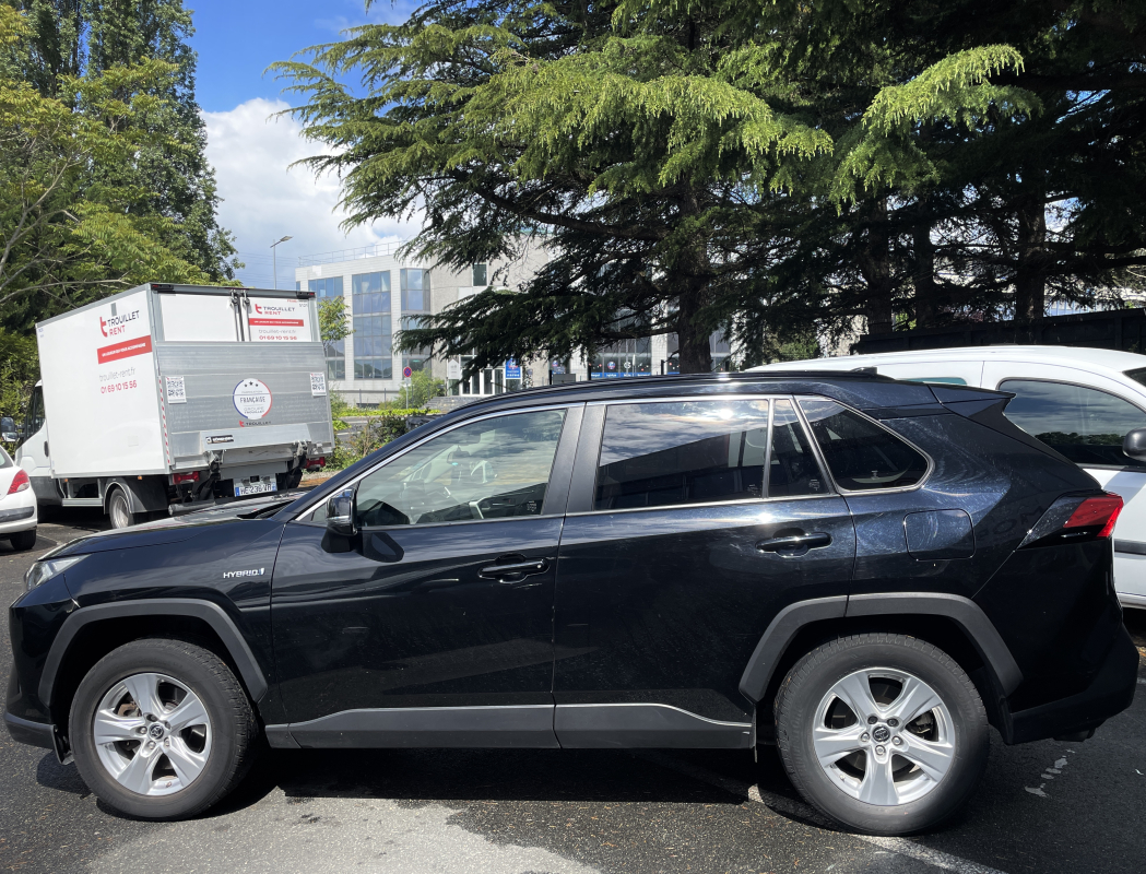 Toyota RAV4 — 4