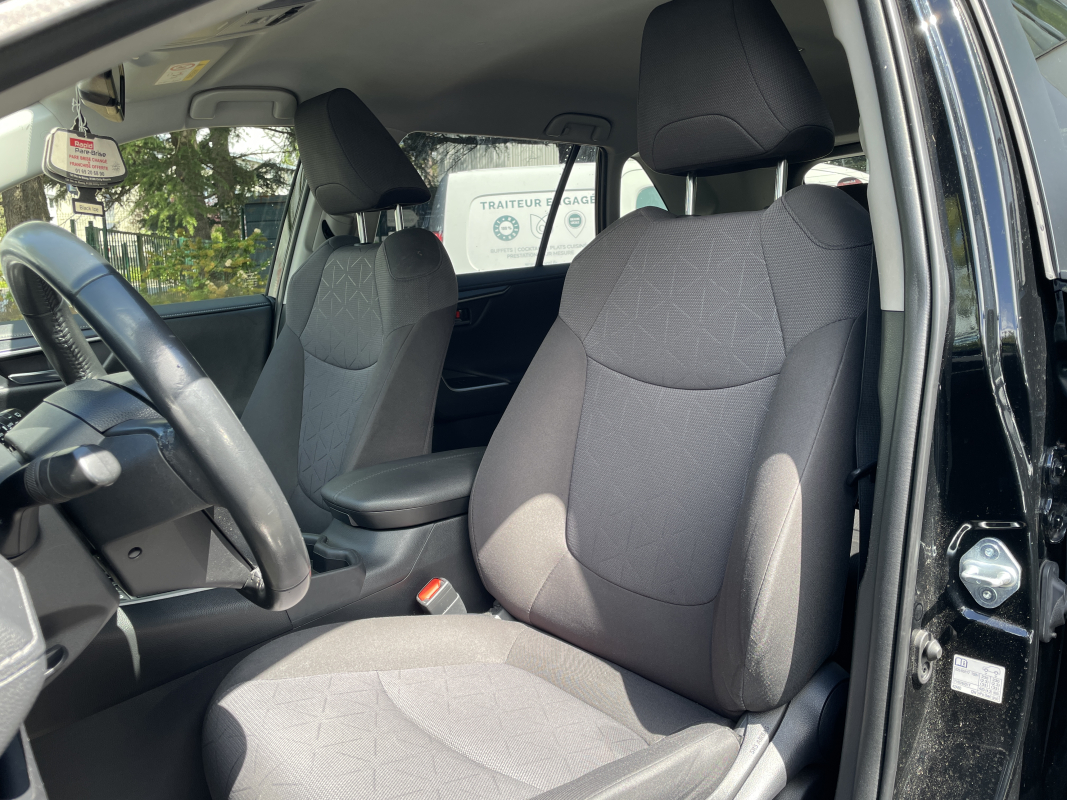 Toyota RAV4 — 9
