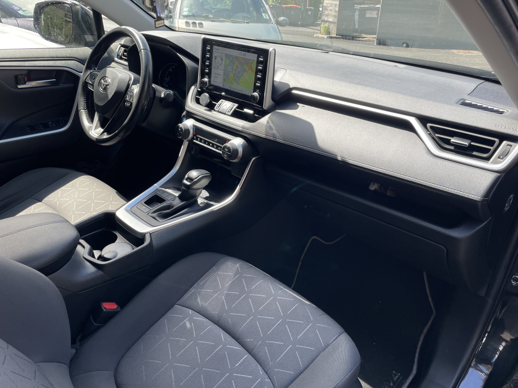 Toyota RAV4 — 12
