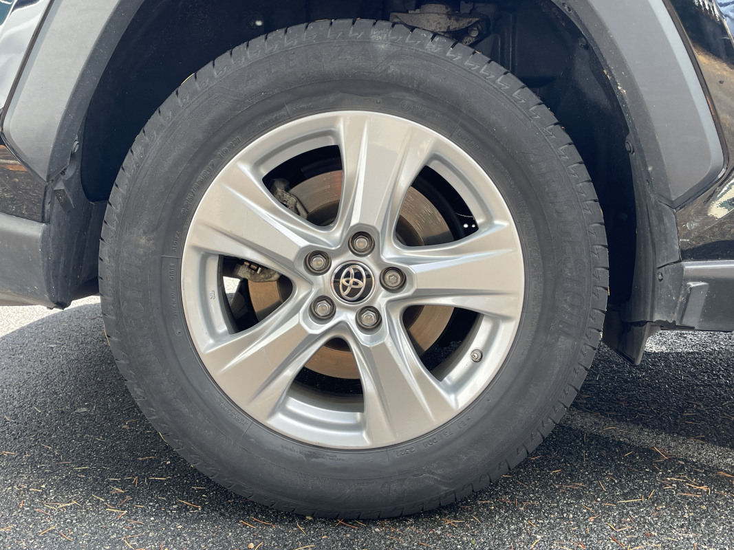 Toyota RAV4 — 30