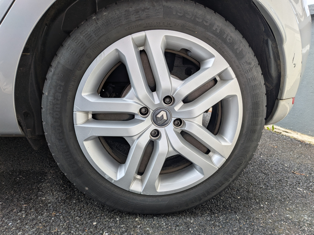 Renault Clio — 19