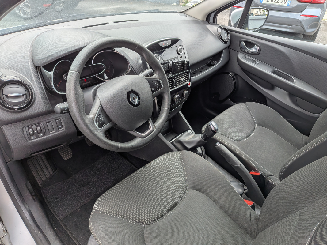 Renault Clio — 8
