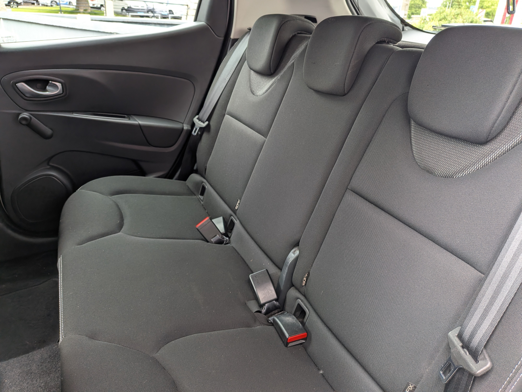 Renault Clio — 10