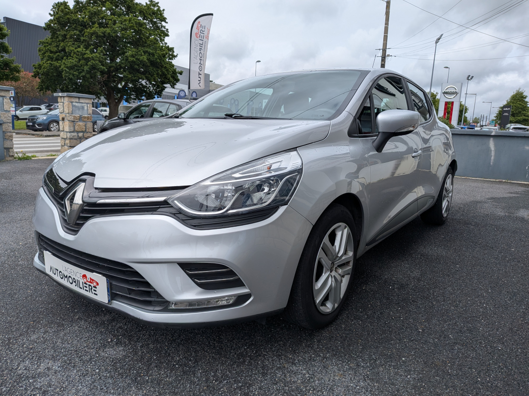 Renault Clio — 6
