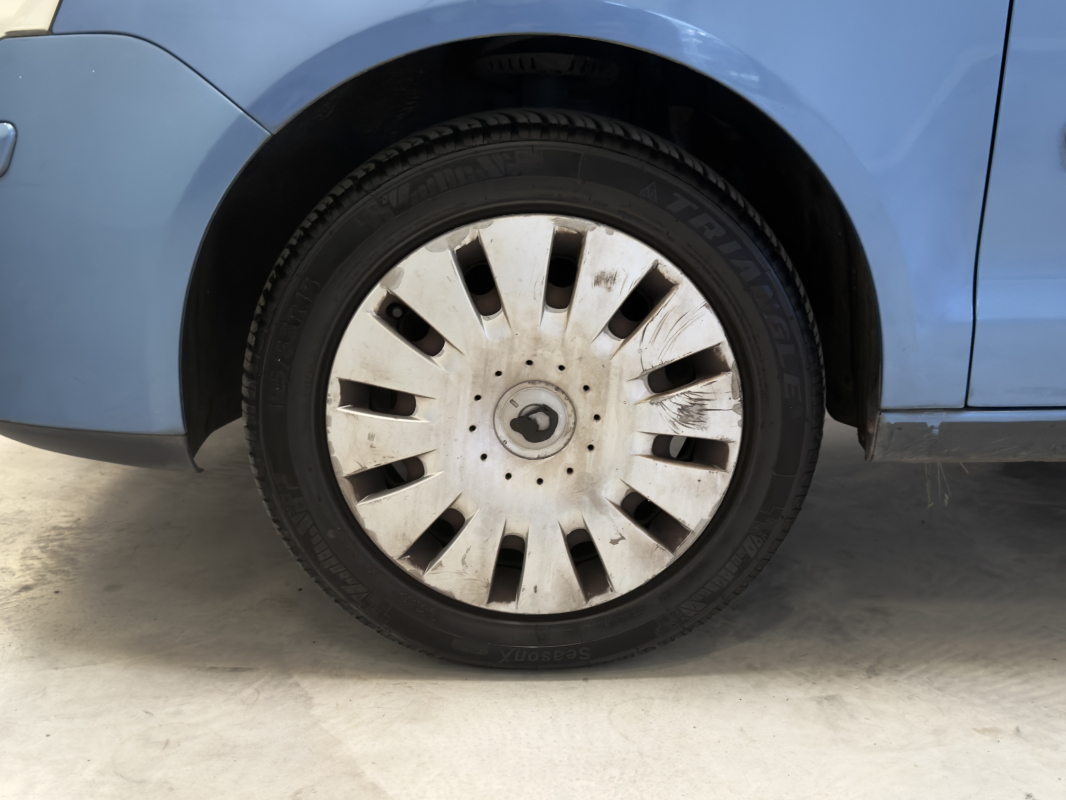 Volkswagen Polo — 7